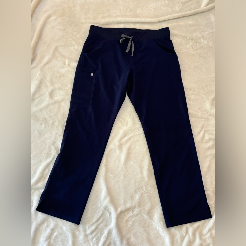Figs Kade Cargo scrub pant size large